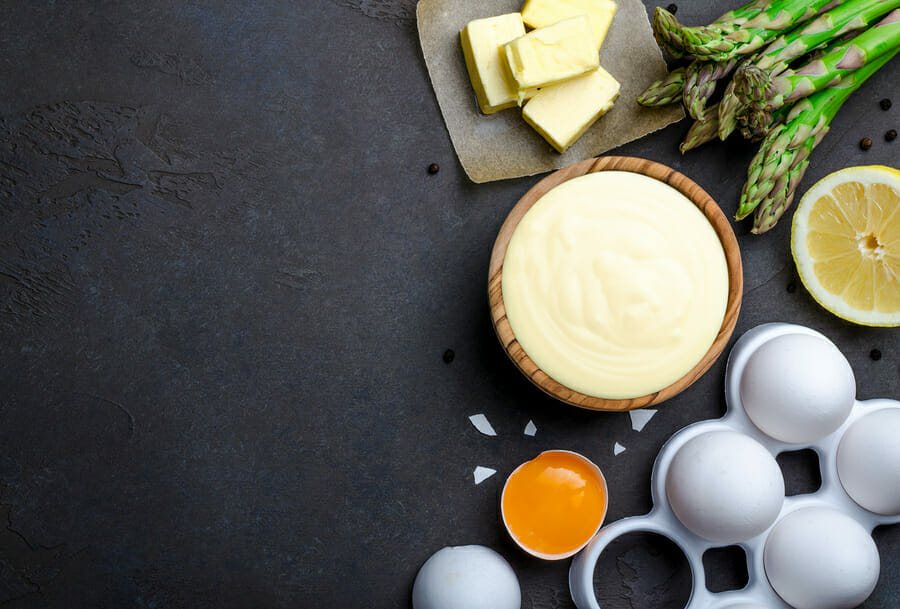 Hollandaise Sauce! A great recipe at HowToMakeSauce.com